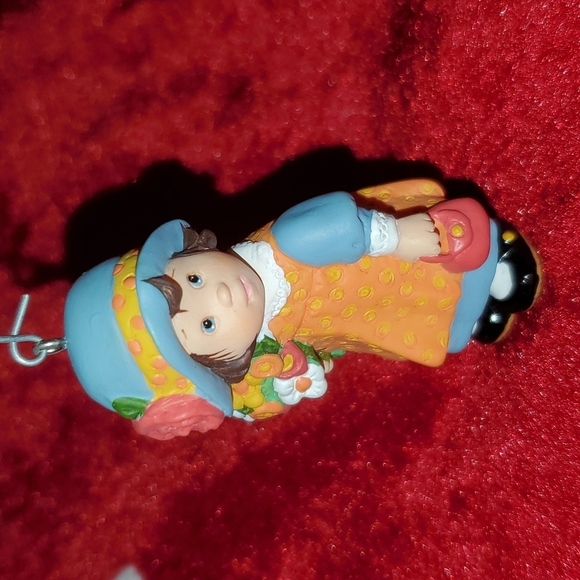 1998 "Bouquet of Memories" Hallmark Keepsake Holiday Ornament - Picture 10 of 13